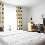 Mercure Center Szálloda 3*