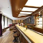 Mercure Center 3*