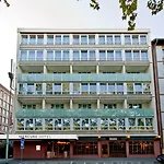 Mercure Center