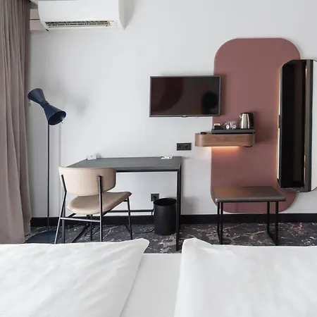 Mercure Center