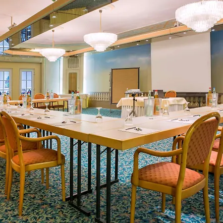 Mercure Center 3*