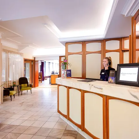 Mercure Center Hotell
