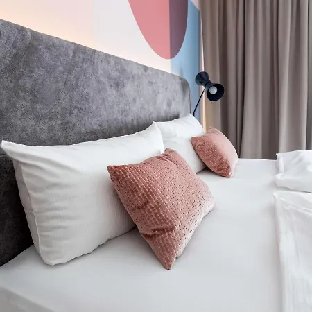 Mercure Center Hotel