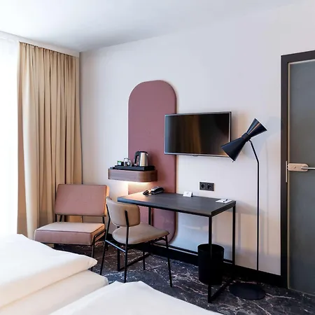 Mercure Center Hotel