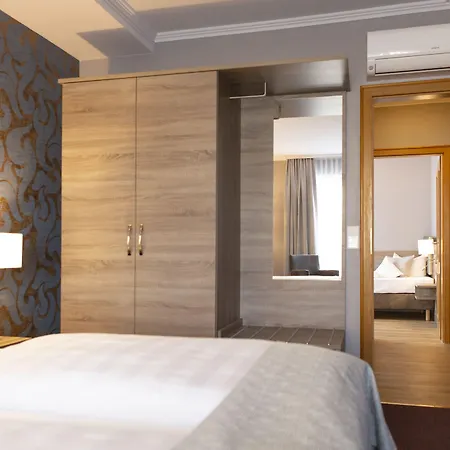 Hotell Mercure Center 3*
