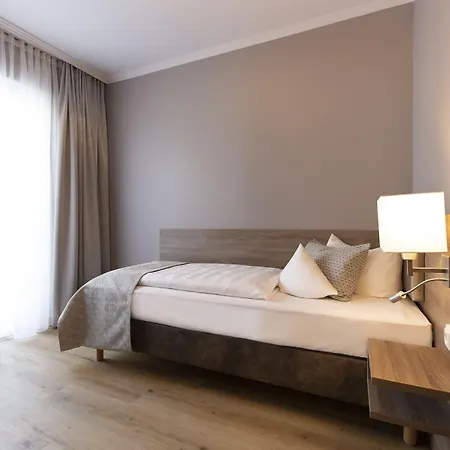 Mercure Center