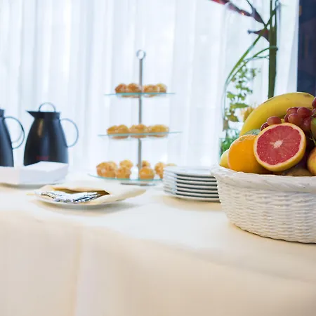 Mercure Center Hotel