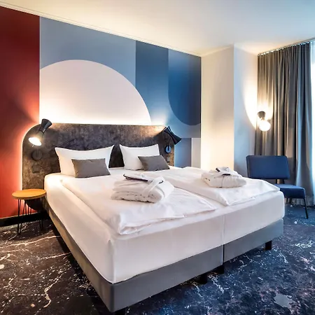Mercure Center 3*