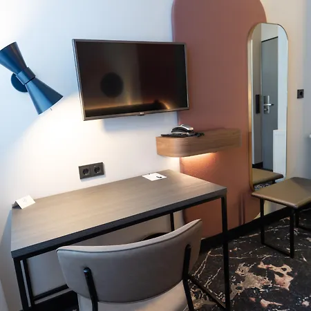 Mercure Center