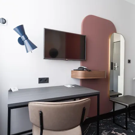 Mercure Center 3*