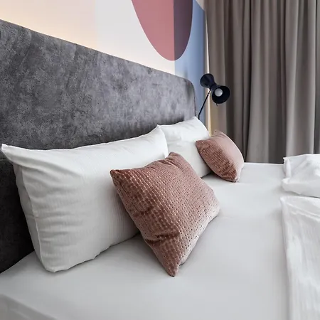 Hotel Mercure Center 3*