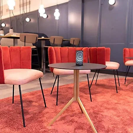 Отель Mercure Center 3*