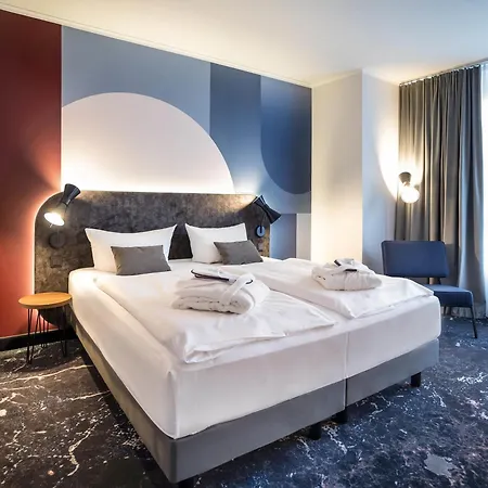 מלון Mercure Center