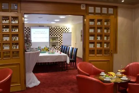Mercure Center Hotel