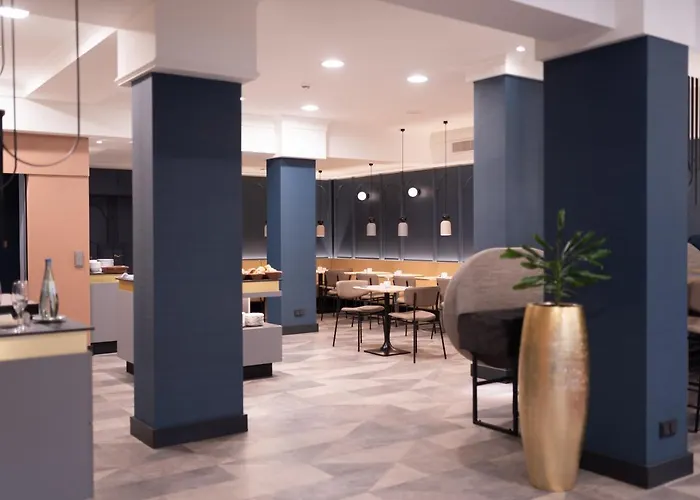 Mercure Center Hotel 3*