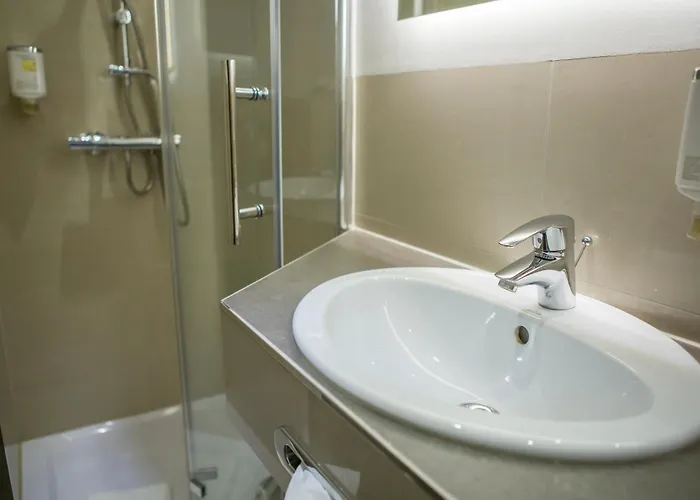 Hotel Mercure Center 3*