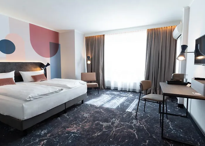 Mercure Center Hotel 3*