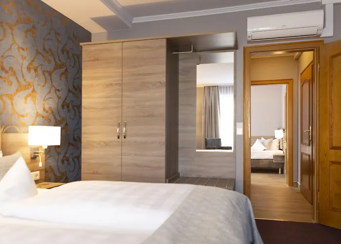 Hotel Mercure Center 3*