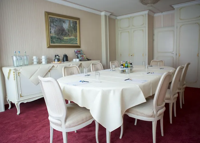 Mercure Center Hotel