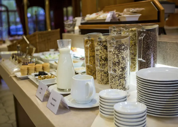 Mercure Center Hotel 3*