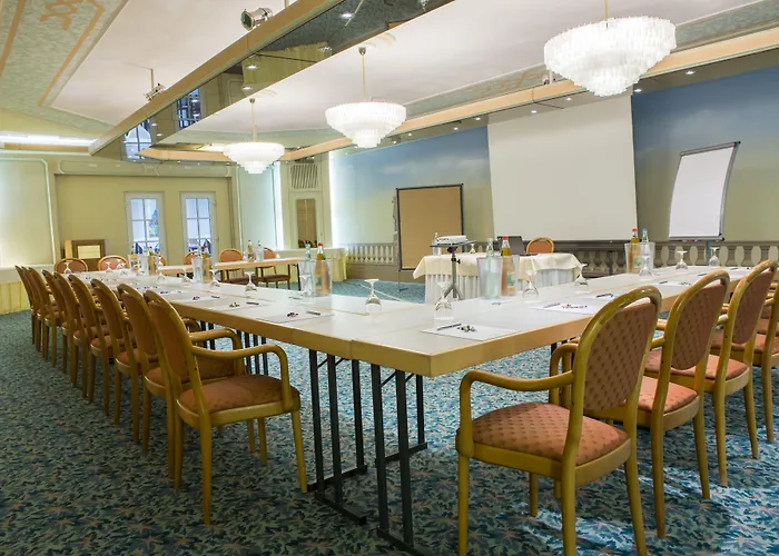 Mercure Center Hotell