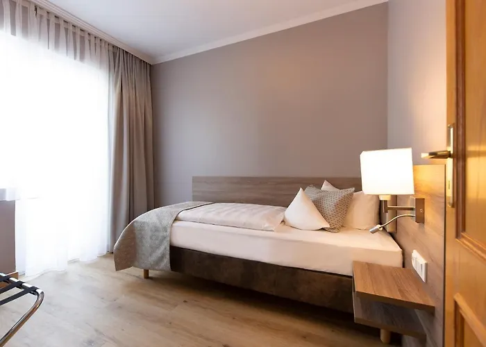 Mercure Center Hotell 3*